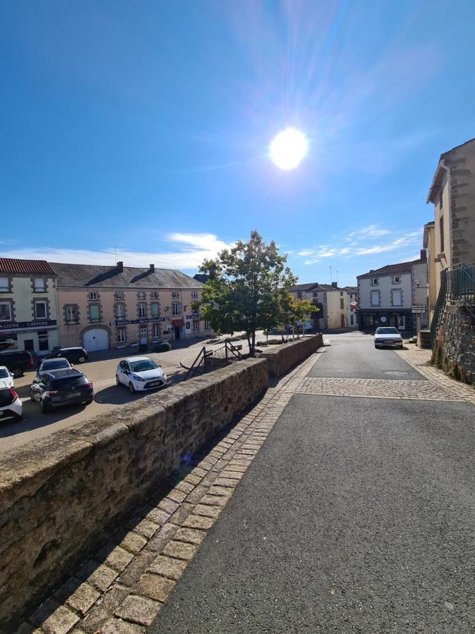 Gite Le Haut Du Pave 3 A 7 Chambres 6 A 14 Couchages, 3 Min Du Puy Du FouLes Épesses エクステリア 写真