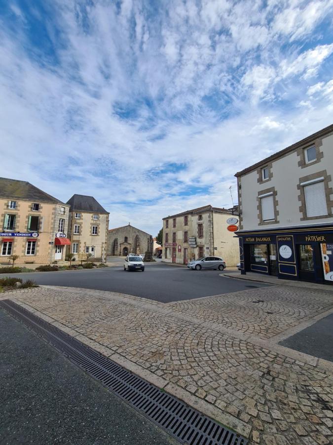 Gite Le Haut Du Pave 3 A 7 Chambres 6 A 14 Couchages, 3 Min Du Puy Du FouLes Épesses エクステリア 写真